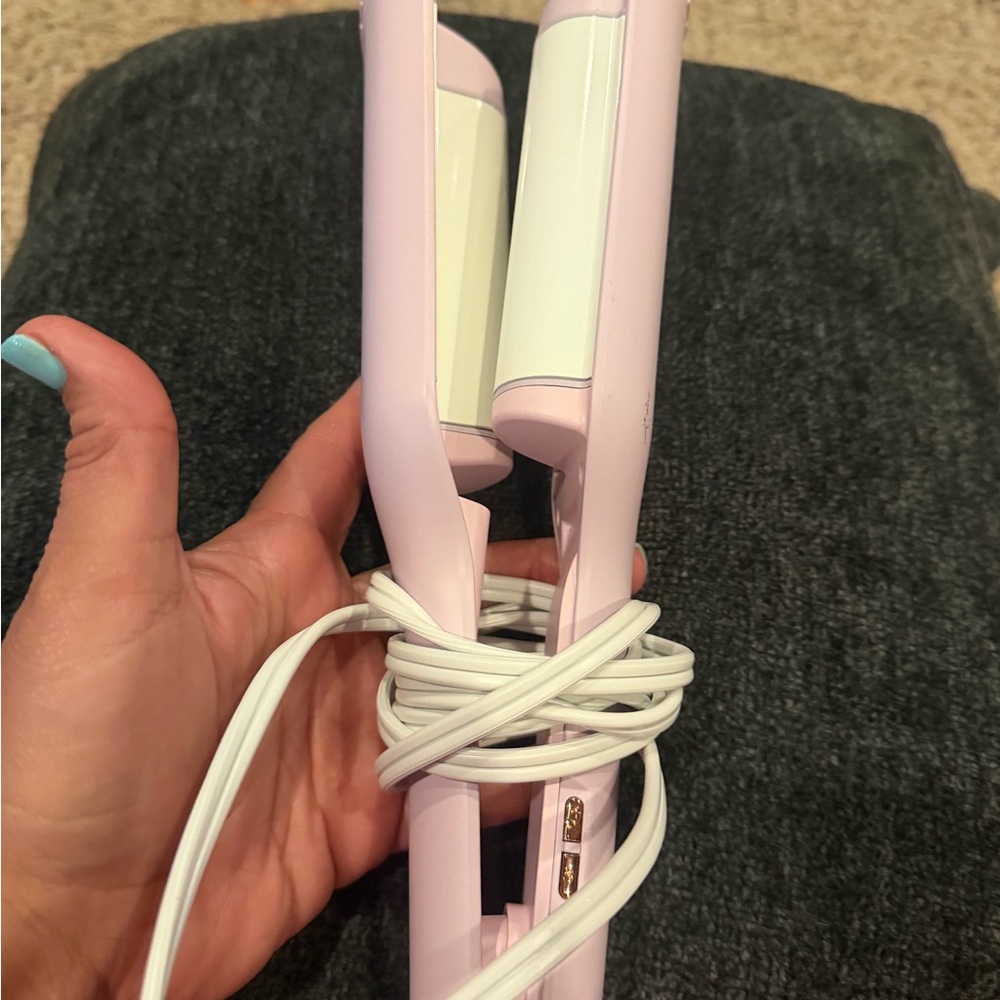 Pink Hair Styling Tool - Picture 2 of 6